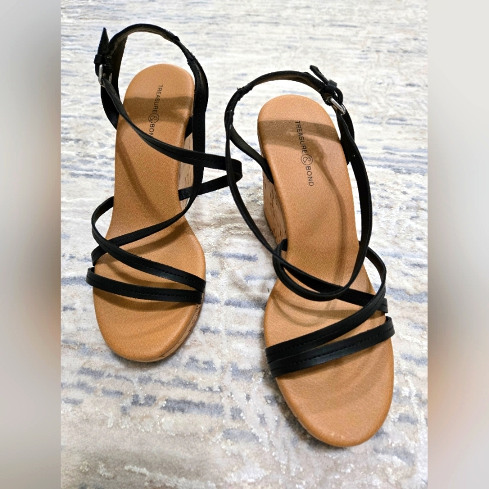 Treasure & Bond Black Wedge Strappy Sandals Size 7.5